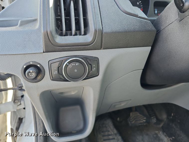 image for item MC9630 2017 Ford Transit 250  van