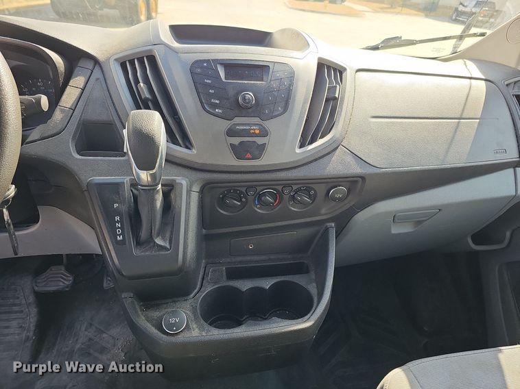 image for item MC9630 2017 Ford Transit 250  van