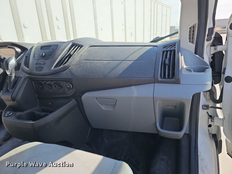 image for item MC9630 2017 Ford Transit 250  van