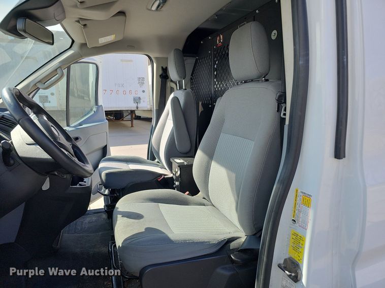 image for item MC9630 2017 Ford Transit 250  van