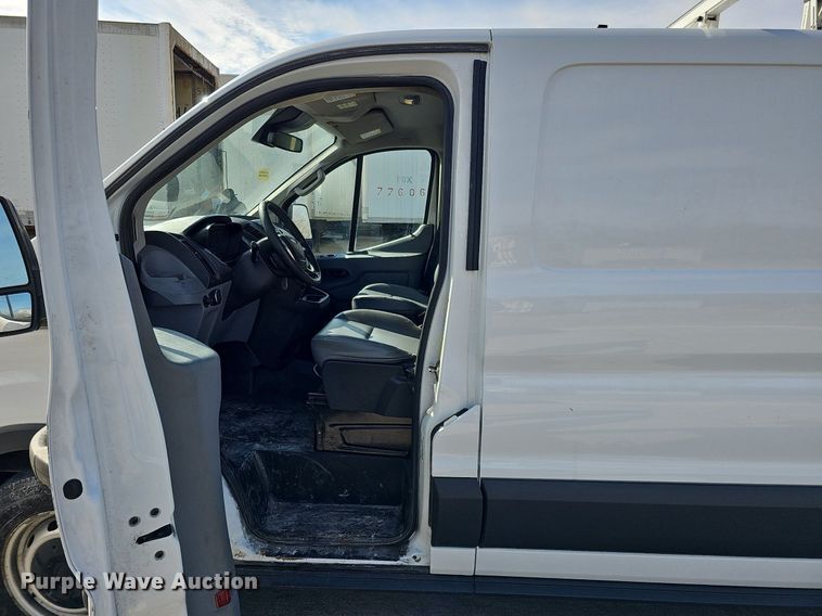 image for item MC9631 2016 Ford Transit 150  van