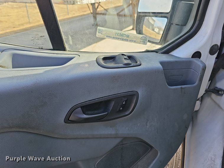 image for item MC9631 2016 Ford Transit 150  van