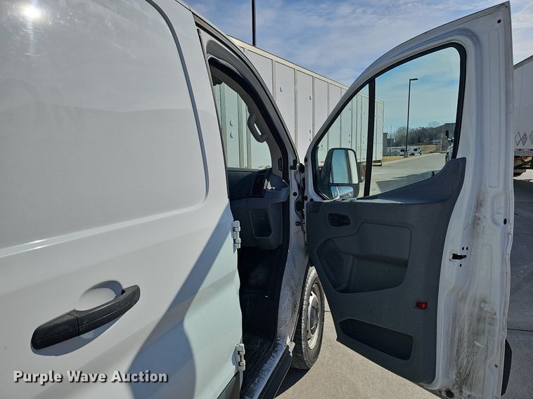 image for item MC9631 2016 Ford Transit 150  van