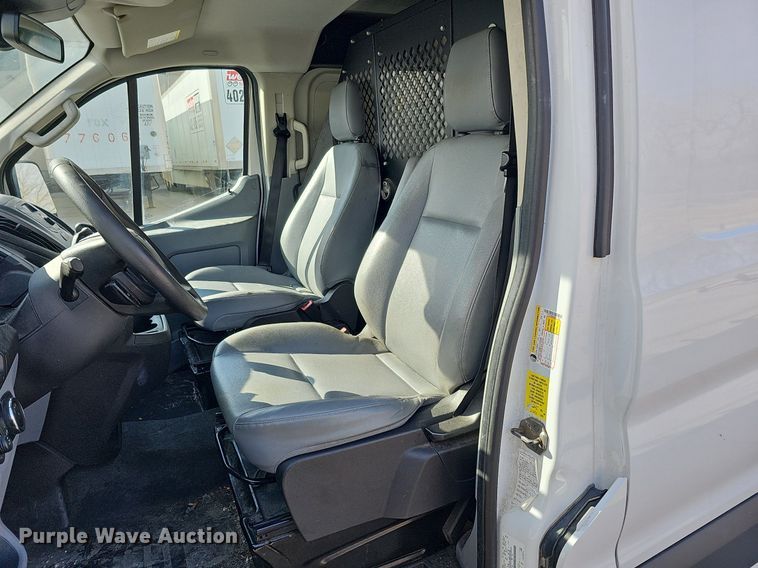 image for item MC9631 2016 Ford Transit 150  van