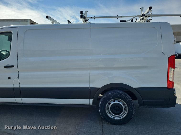 image for item MC9631 2016 Ford Transit 150  van