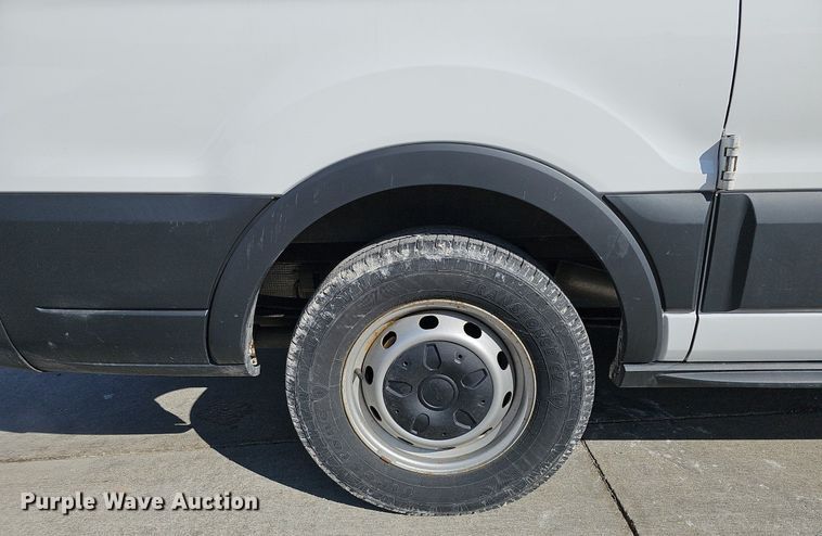 image for item MC9631 2016 Ford Transit 150  van