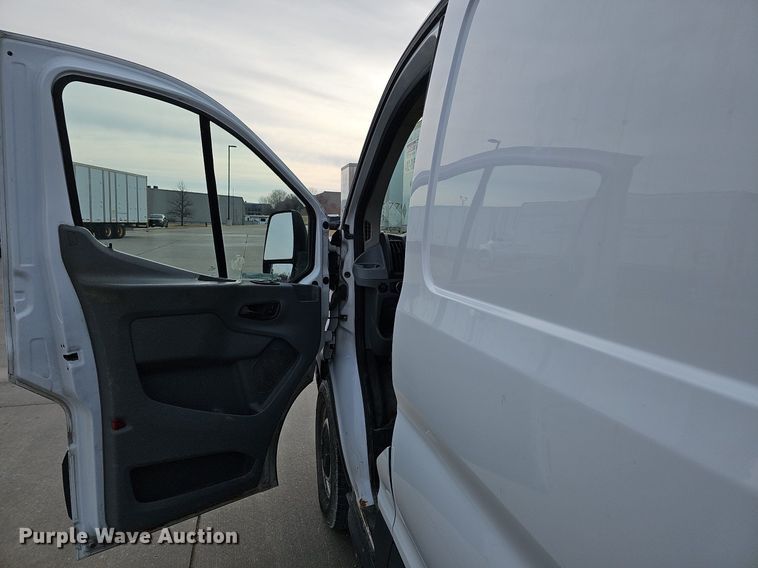 image for item MC9633 2016 Ford Transit 150  van