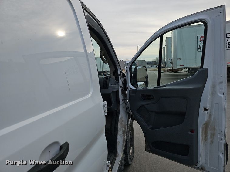 image for item MC9633 2016 Ford Transit 150  van