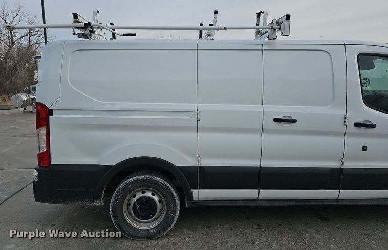 image for item MC9633 2016 Ford Transit 150  van