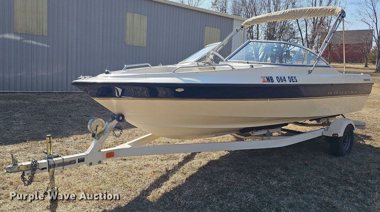 image for item MC9638 2003 Bayliner  boat