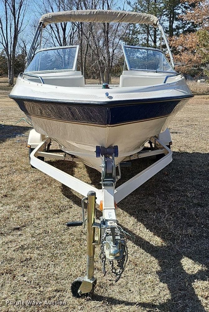 image for item MC9638 2003 Bayliner  boat