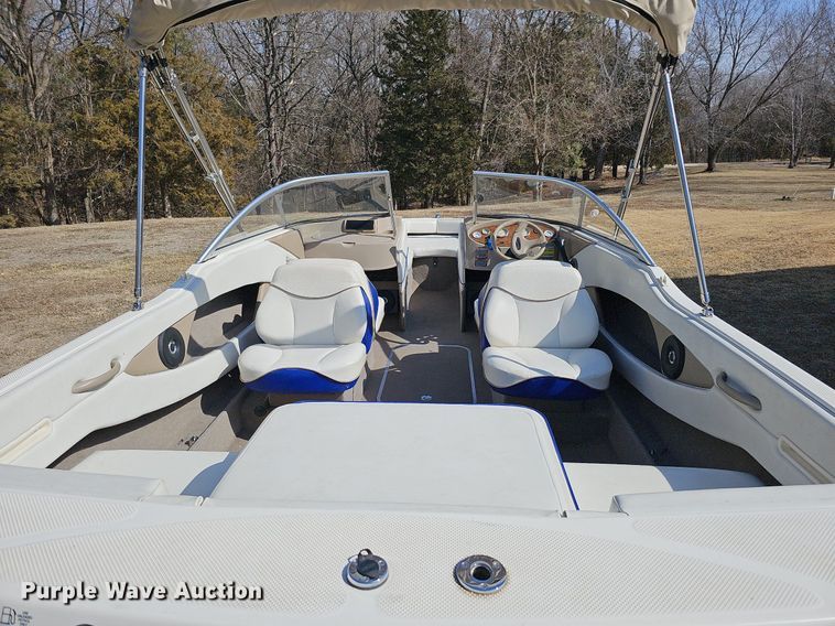 image for item MC9638 2003 Bayliner  boat