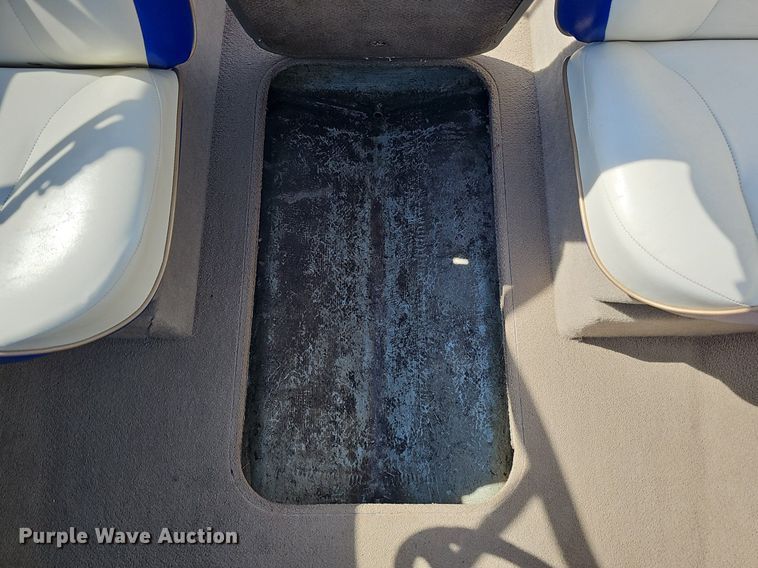 image for item MC9638 2003 Bayliner  boat