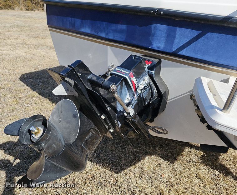 image for item MC9638 2003 Bayliner  boat