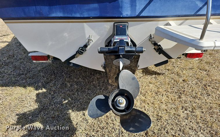 image for item MC9638 2003 Bayliner  boat