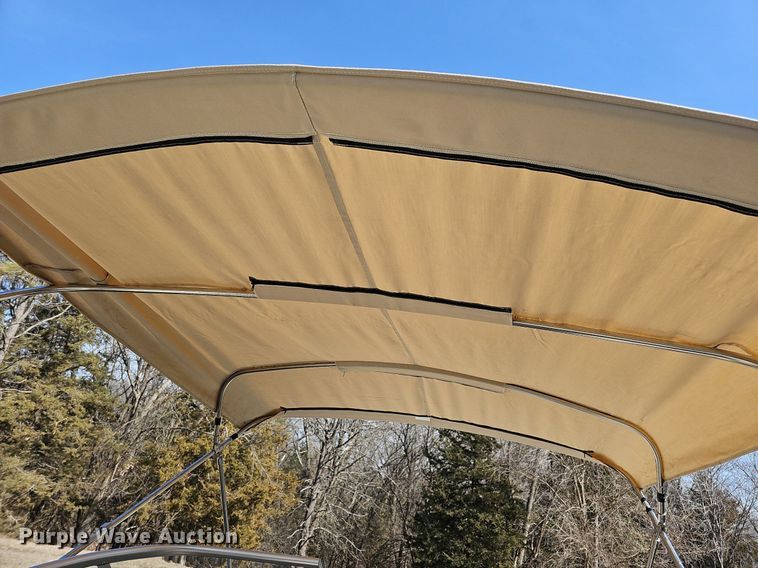 image for item MC9638 2003 Bayliner  boat