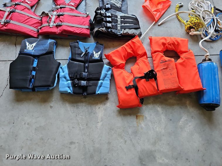 image for item MC9638 2003 Bayliner  boat