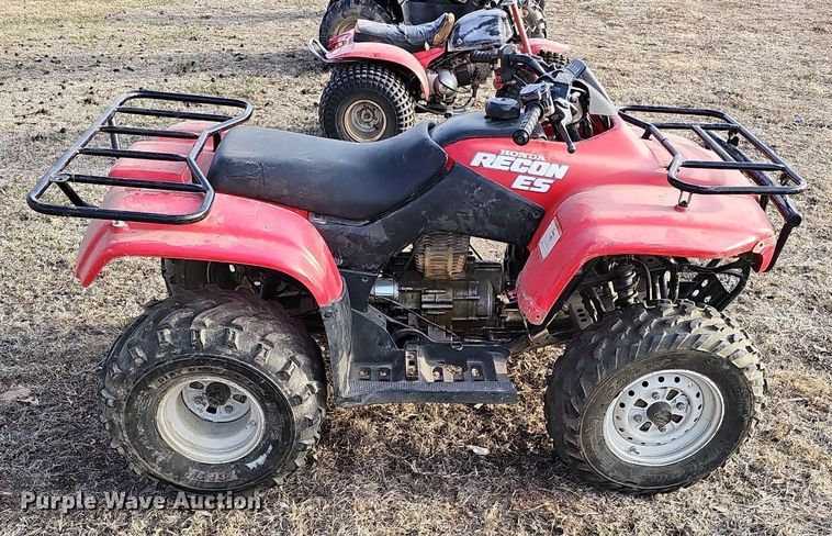 image for item MC9639 (2) Honda ATVs