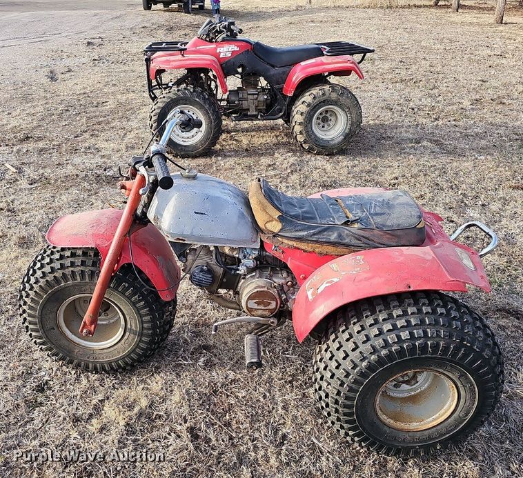 image for item MC9639 (2) Honda ATVs