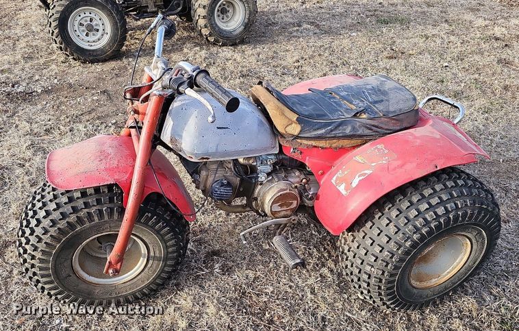 image for item MC9639 (2) Honda ATVs