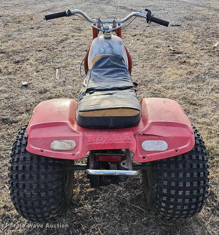 image for item MC9639 (2) Honda ATVs