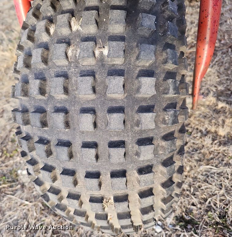 image for item MC9639 (2) Honda ATVs