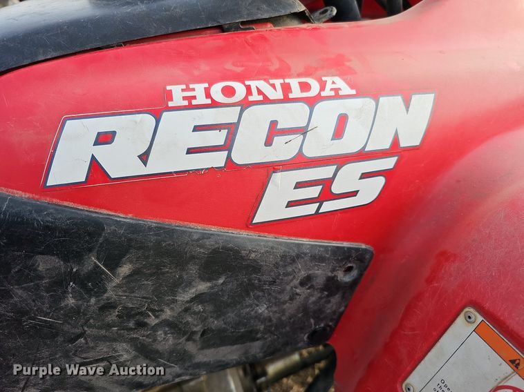 image for item MC9639 (2) Honda ATVs