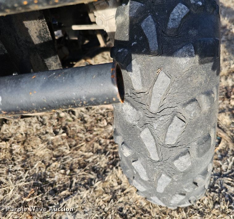 image for item MC9641 2000 Polaris Magnum  ATV