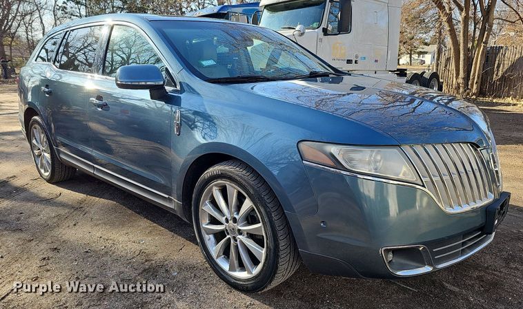 image for item MC9700 2010 Lincoln MKT  SUV
