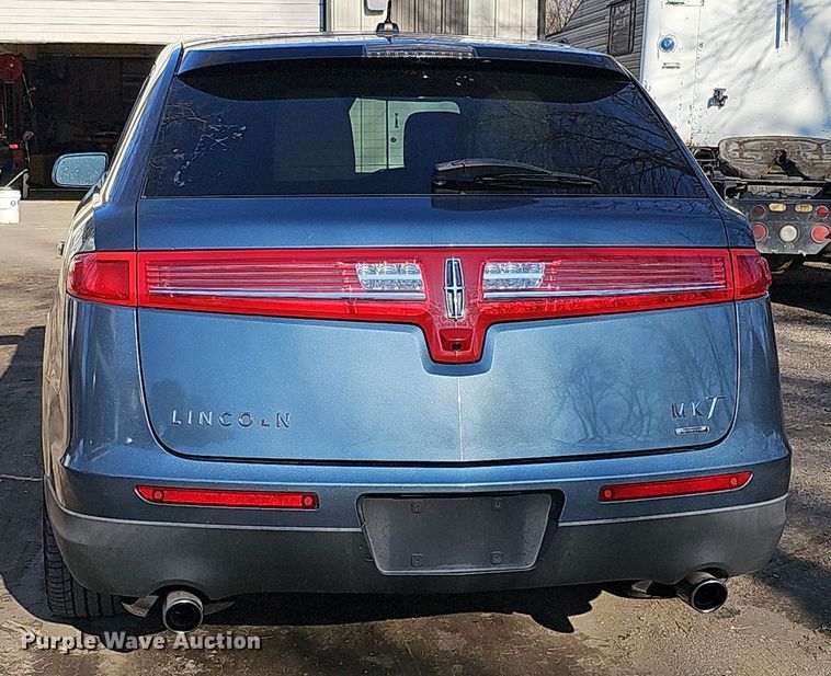 image for item MC9700 2010 Lincoln MKT  SUV