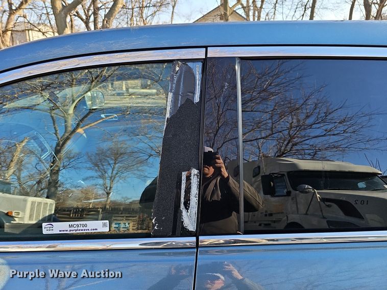 image for item MC9700 2010 Lincoln MKT  SUV