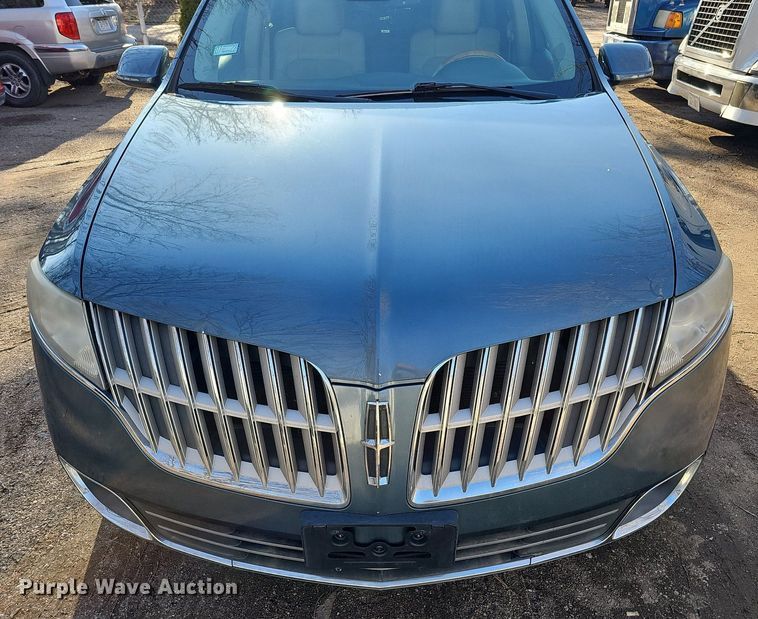 image for item MC9700 2010 Lincoln MKT  SUV
