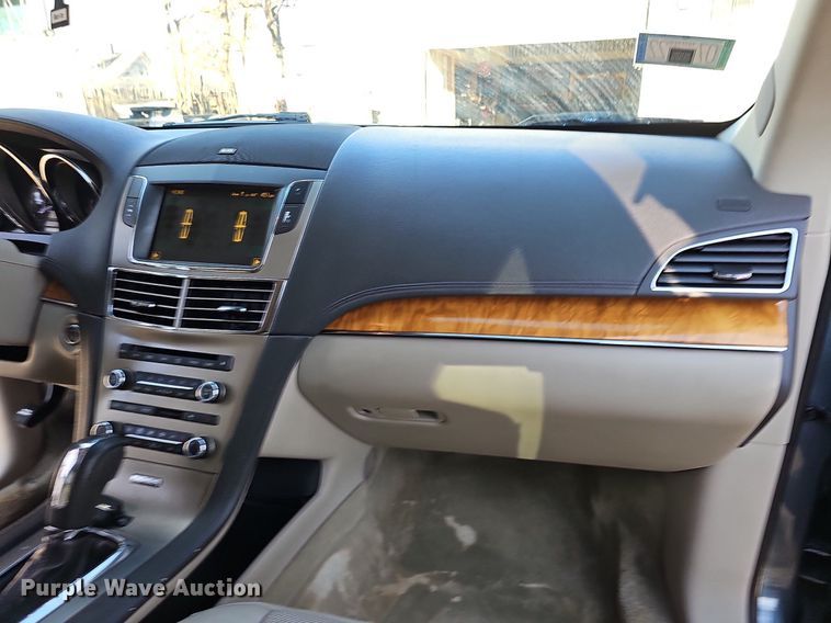 image for item MC9700 2010 Lincoln MKT  SUV