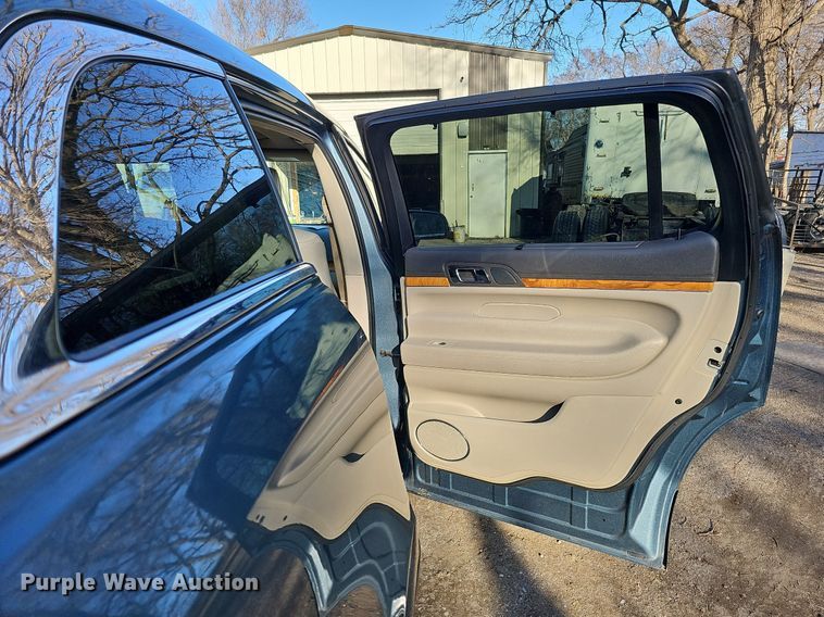 image for item MC9700 2010 Lincoln MKT  SUV