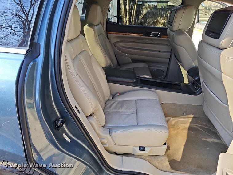 image for item MC9700 2010 Lincoln MKT  SUV