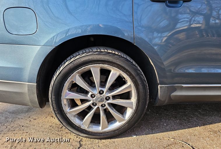 image for item MC9700 2010 Lincoln MKT  SUV