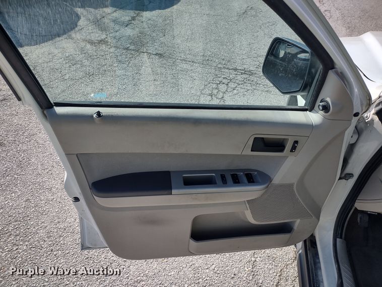 image for item MD9477 2011 Ford Escape  SUV