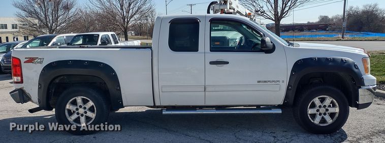 image for item MD9479 2009 GMC Sierra 1500  Ext. Cab pickup truck