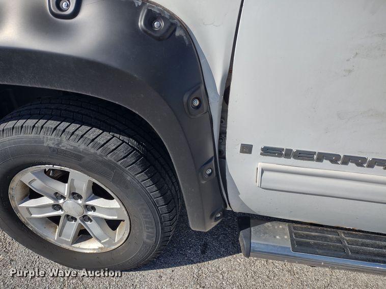 image for item MD9479 2009 GMC Sierra 1500  Ext. Cab pickup truck