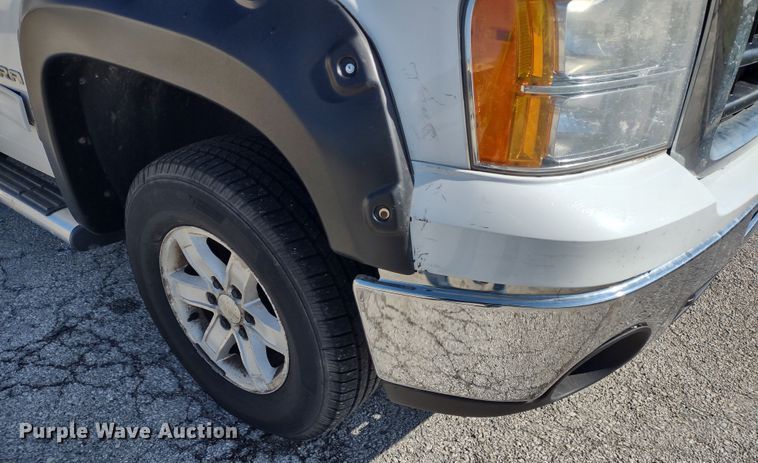 image for item MD9479 2009 GMC Sierra 1500  Ext. Cab pickup truck