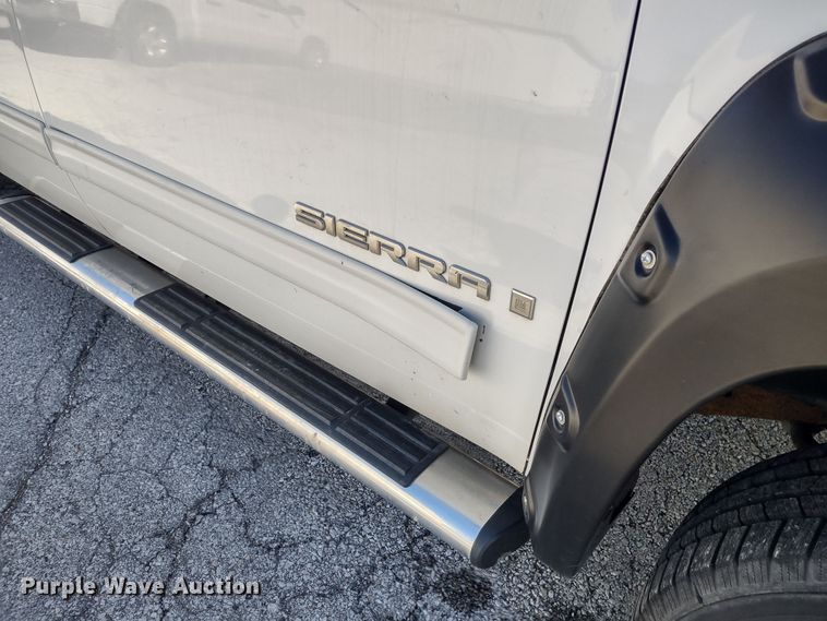 image for item MD9479 2009 GMC Sierra 1500  Ext. Cab pickup truck