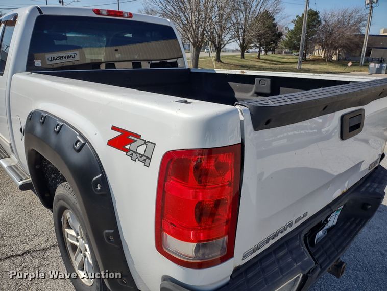 image for item MD9479 2009 GMC Sierra 1500  Ext. Cab pickup truck