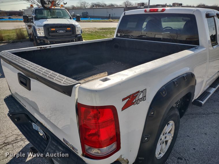 image for item MD9479 2009 GMC Sierra 1500  Ext. Cab pickup truck