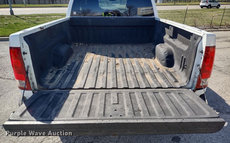 image for item MD9479 2009 GMC Sierra 1500  Ext. Cab pickup truck