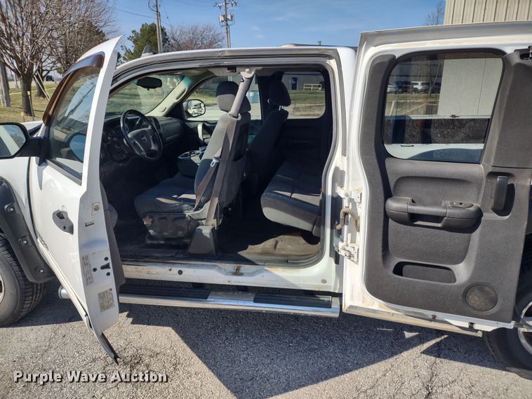 image for item MD9479 2009 GMC Sierra 1500  Ext. Cab pickup truck