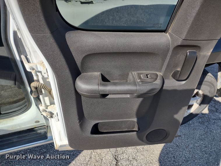 image for item MD9479 2009 GMC Sierra 1500  Ext. Cab pickup truck