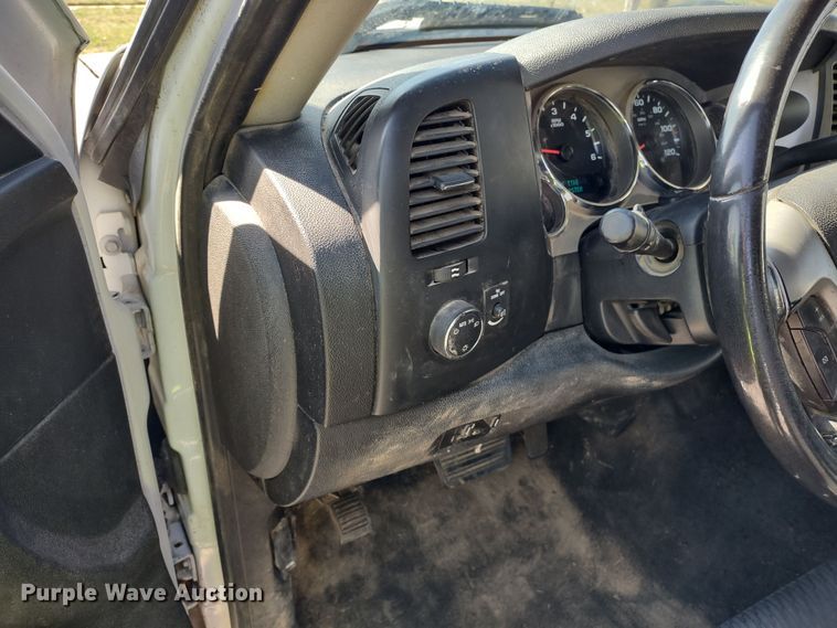 image for item MD9479 2009 GMC Sierra 1500  Ext. Cab pickup truck