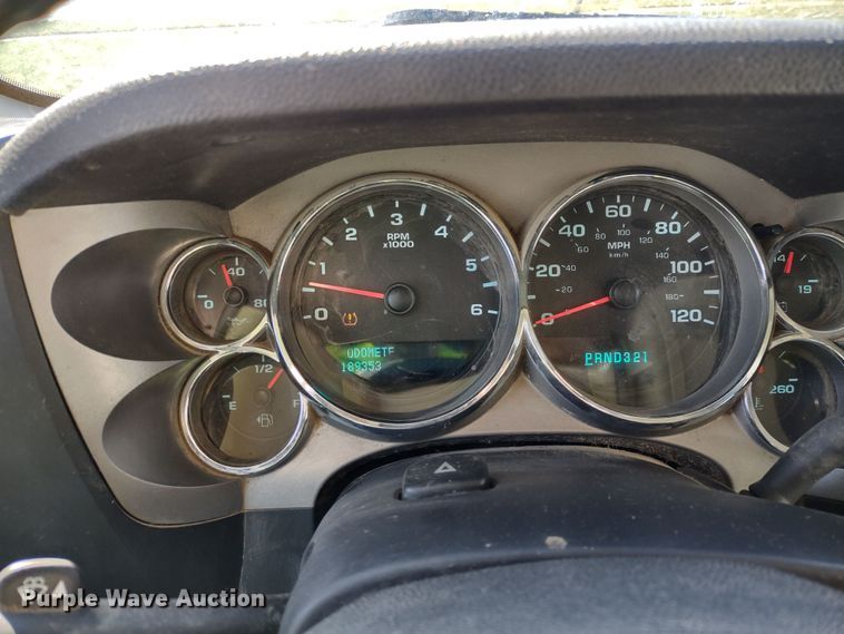 image for item MD9479 2009 GMC Sierra 1500  Ext. Cab pickup truck