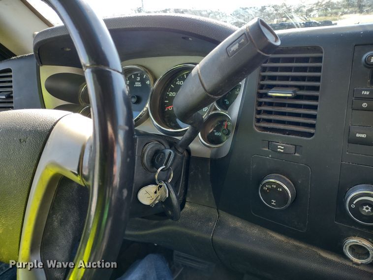 image for item MD9479 2009 GMC Sierra 1500  Ext. Cab pickup truck