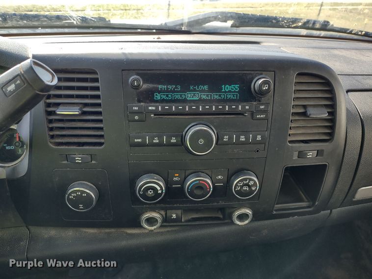 image for item MD9479 2009 GMC Sierra 1500  Ext. Cab pickup truck